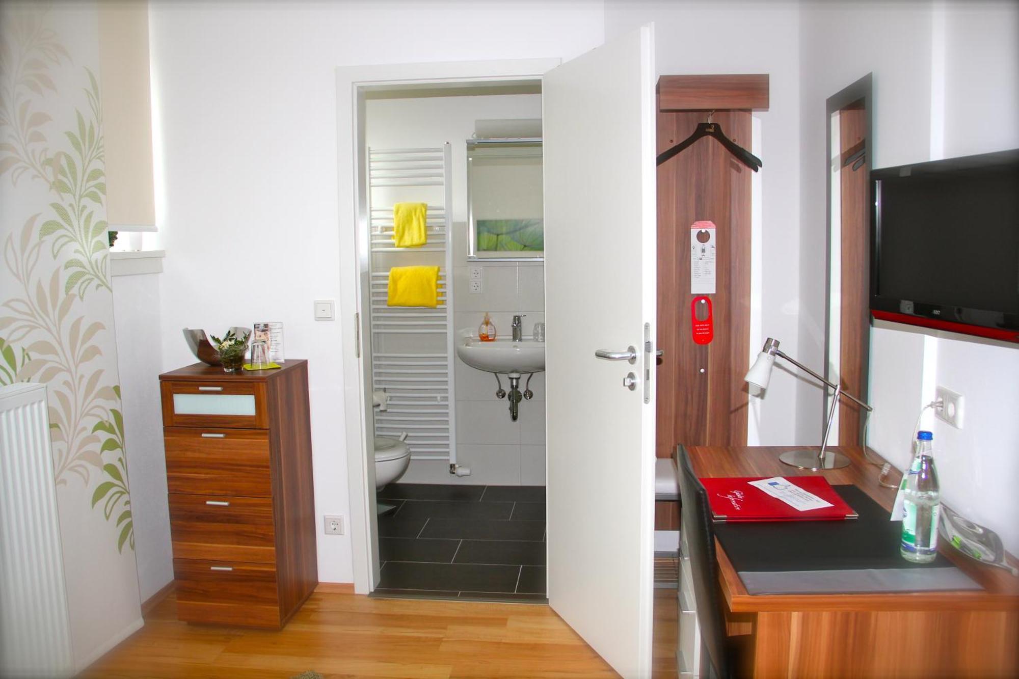 Gaestehaus Zur Linde Ingolstadt Dış mekan fotoğraf